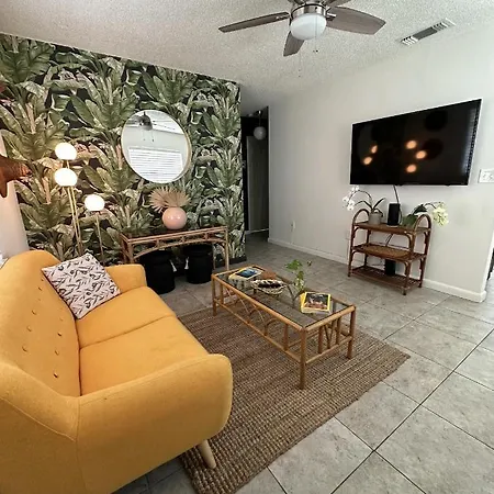 Miami'S Cozy Tropical Getaway Villa Exterior photo
