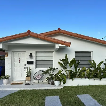 Miami'S Cozy Tropical Getaway Villa Exterior photo